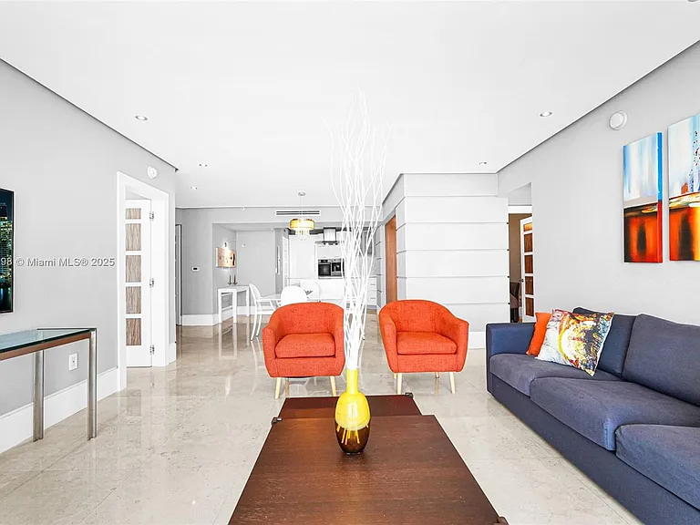 16699 Collins Ave #1103 — Photo 8