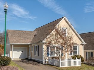 27 Allison Way UNIT 27, East Haven, CT 06512