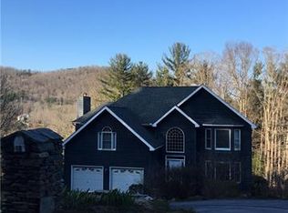 18 Weston Heights Dr, Asheville, NC 28803
