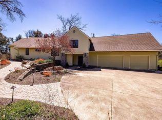 949 Silvoor Ln, Oxford, OH 45056