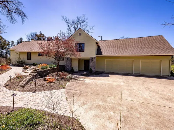 949 Silvoor Ln, Oxford, OH 45056