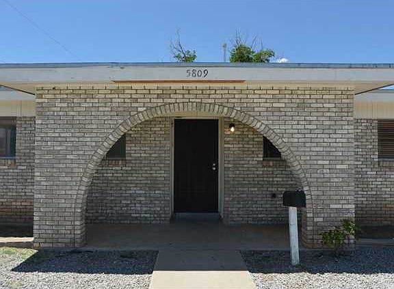 2nd image of 5809 Laramie Cir