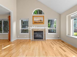 15155 Brook Ct, Lake Oswego, OR 97035