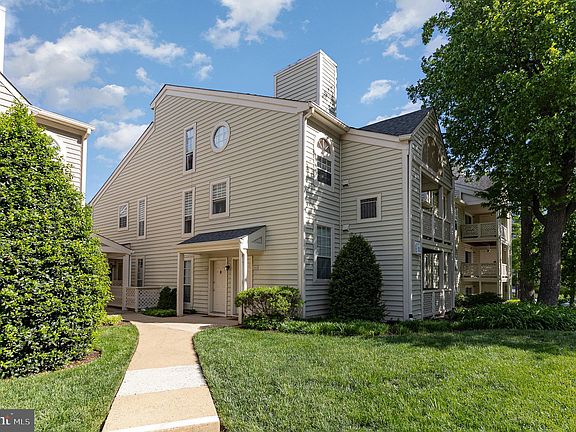 2nd image of 7702 Willow Point Dr #7702