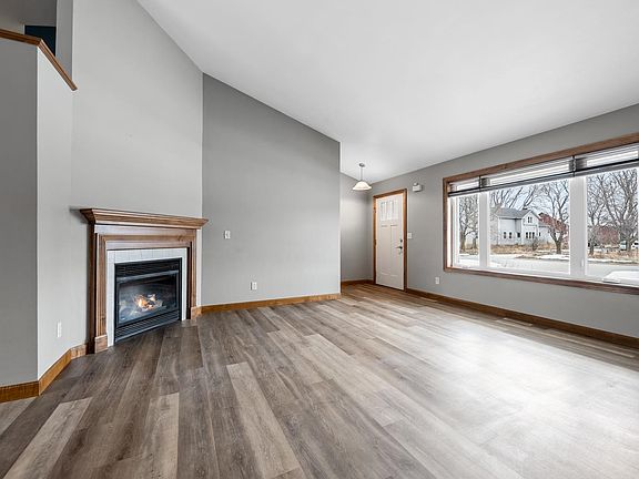 4th image of 2332 Oak Ridge Cir