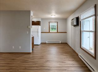 3210 Oak Knoll, Eau Claire, WI 54701