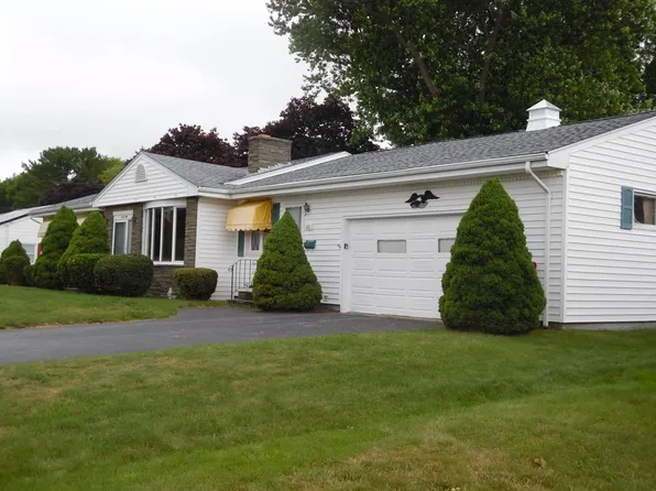 48 Apostle Rd, Somerset, MA 02726