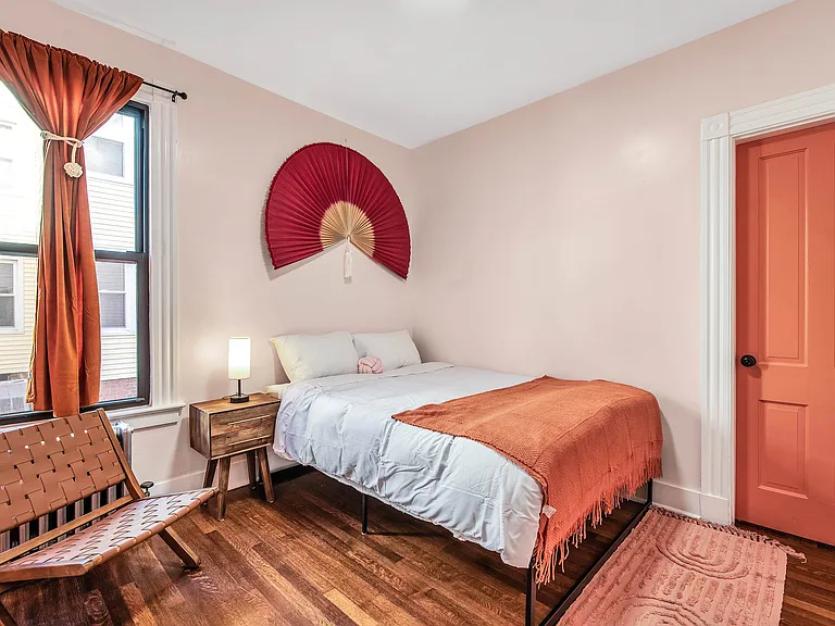 31 Canner St #1 — Photo 9