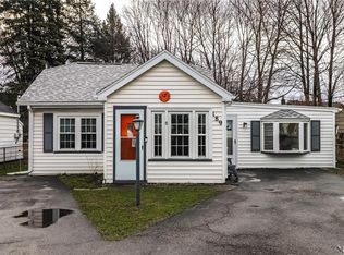 189 Stone Rd, Rochester, NY 14616