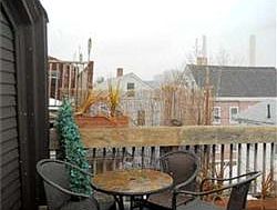 4th image of 35 Essex St #2