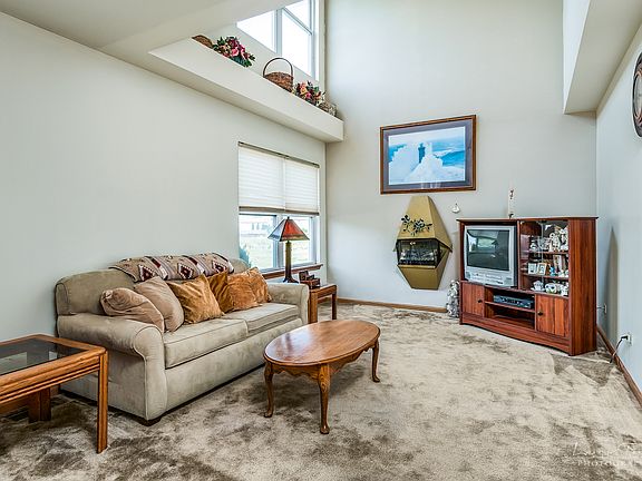 5th image of 2123 Victoria Lakes Ct
