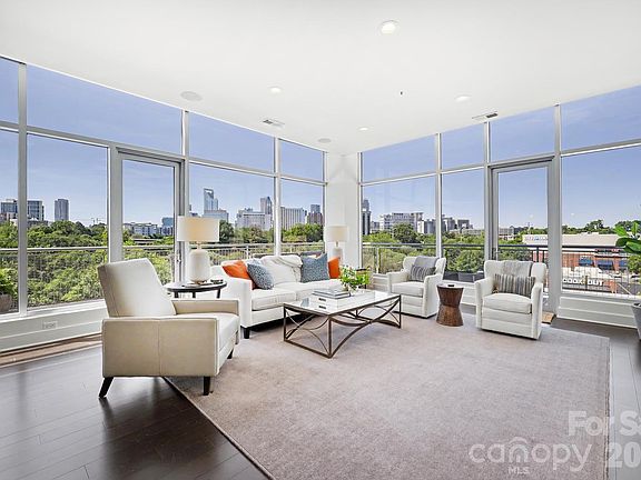 5th image of 1100 Metropolitan Ave Unit 413