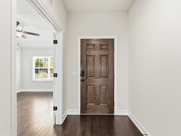 5th image of 1424 Millican Ln