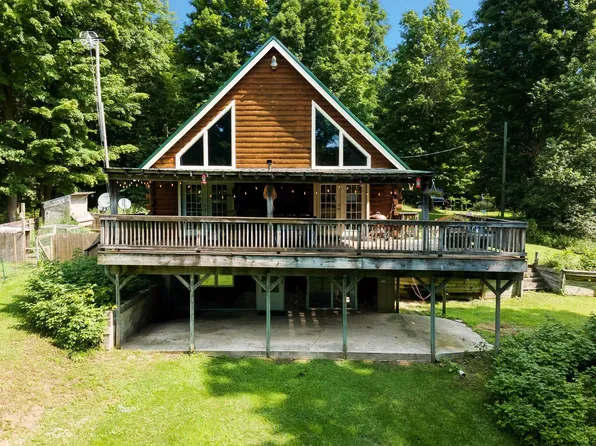 561 Hunter Rdg, Marion, MI 49665