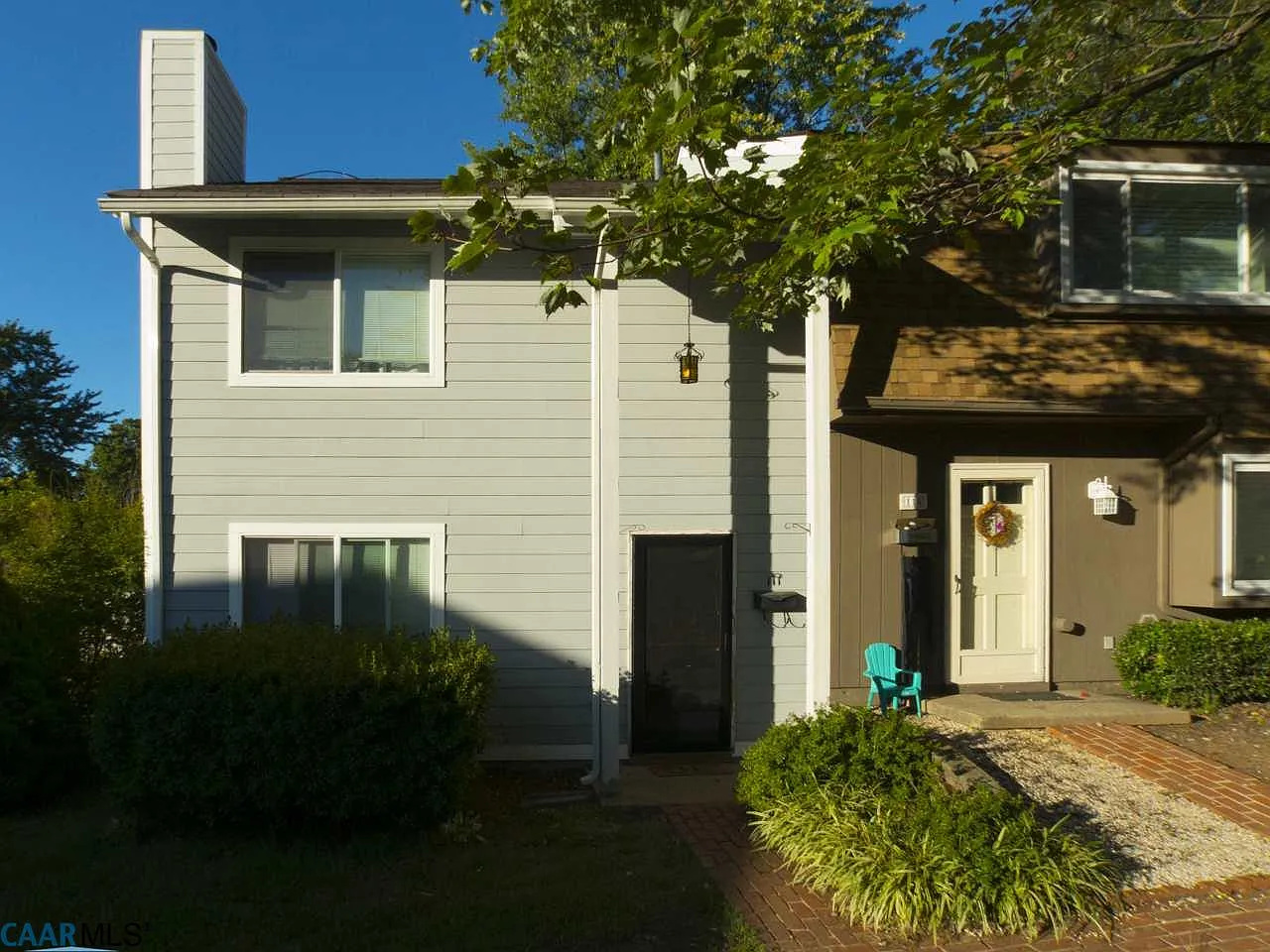 111 Woodlake Dr photo 1