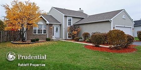 4th image of 901 E Chicory Ln