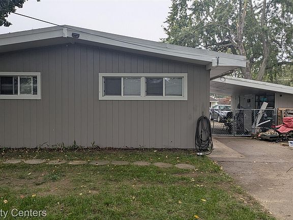 3rd image of 35632 Palmer Rd