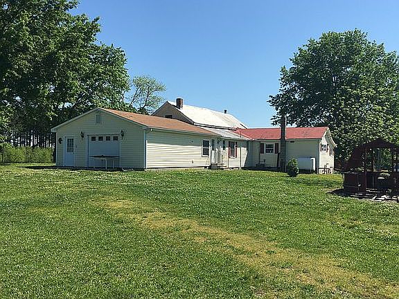 4th image of 840 Tabernacle Rd