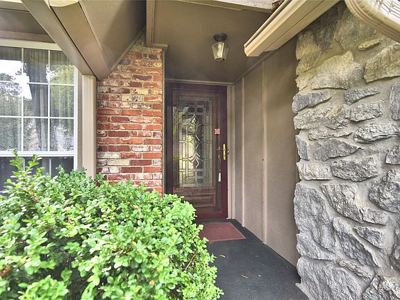 2nd image of 3512 E 70th Pl