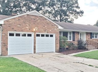 213 Gibson Dr, Chesapeake, VA 23320