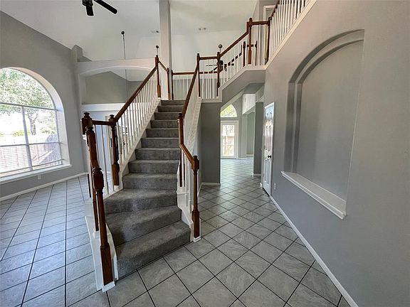 5th image of 15610 Brookwood Lake Pl