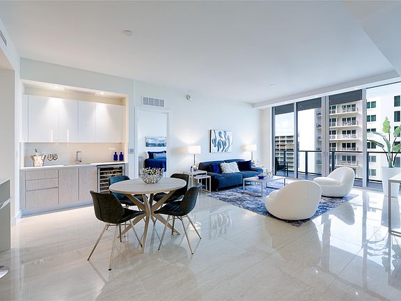 4th image of 3100 N Ocean Drive #H-1510