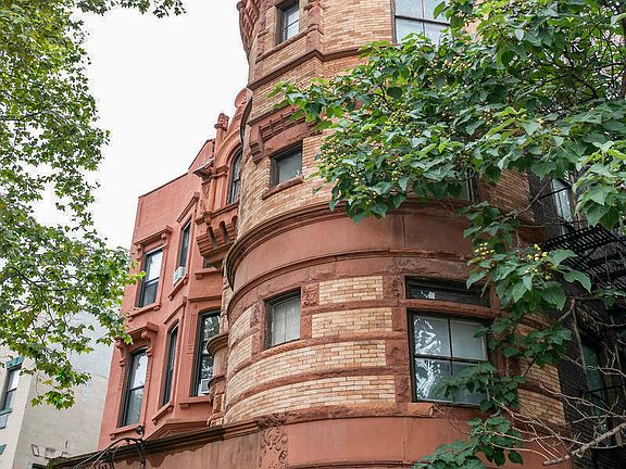 5th image of 487 Clinton Ave #1AD