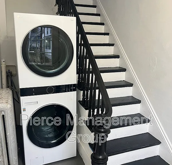 18 Maple St #B — Photo 4