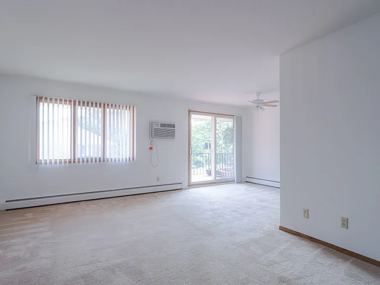8817 35th St W — Photo 18