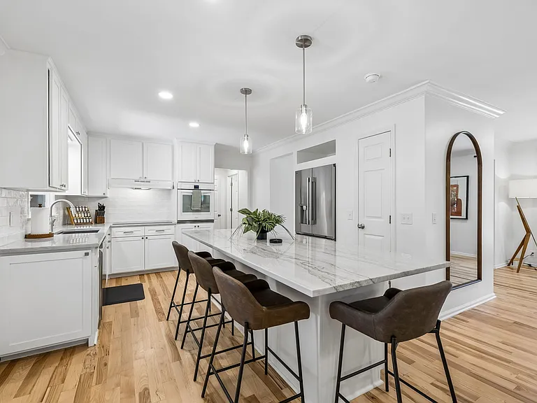 1518 Lipscomb Dr — Photo 18