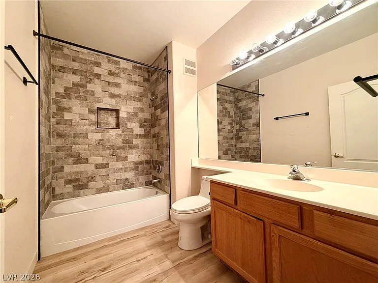 9901 Trailwood Dr #2004 — Photo 32