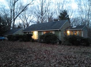 7 Autumn Ln, Old Tappan, NJ 07675