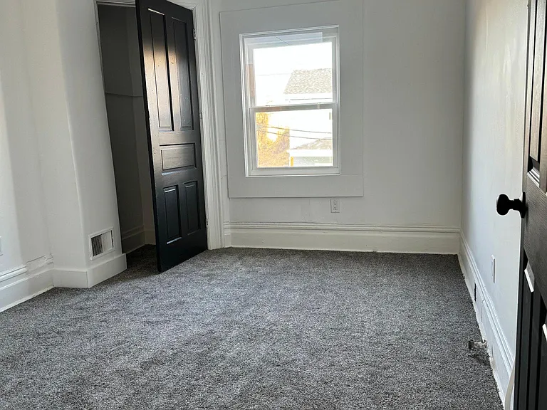 1218 Ann St — Photo 11