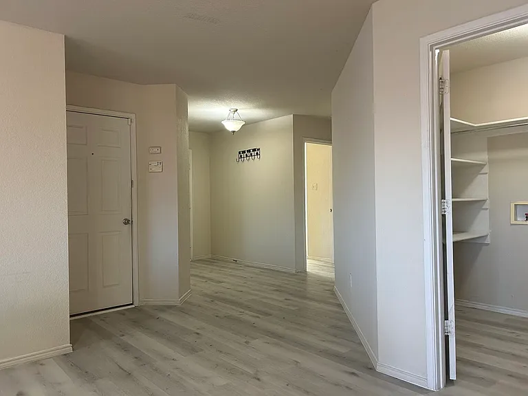 9213 Centennial Dr — Photo 9