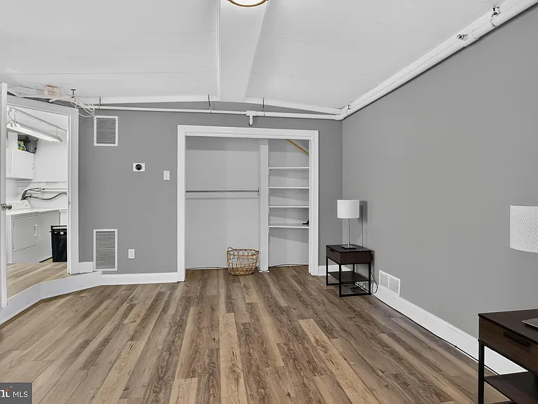 44 S 3rd St #3 — Photo 11
