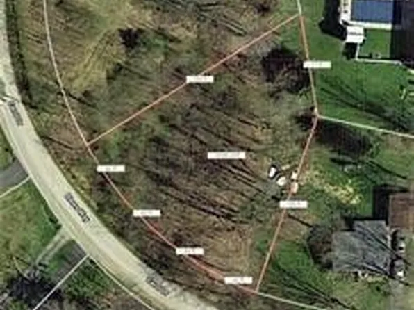 82 Blews Way, New Castle, PA 16105