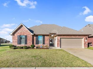 3115 Crest Ln, Lake Charles, LA 70607
