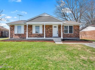 8214 Chickering Way, Louisville, KY 40228