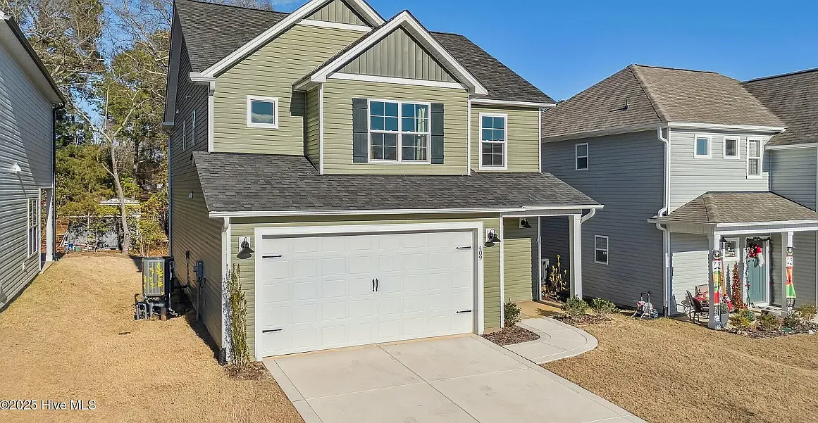 3 bed, 2.5 bath, 1953 sqft, $2,700 — Photo 2