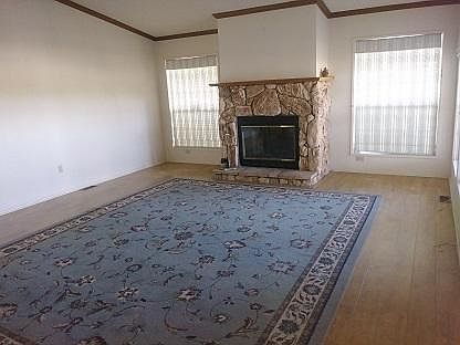 4th image of 32725 Peach Tree Ln