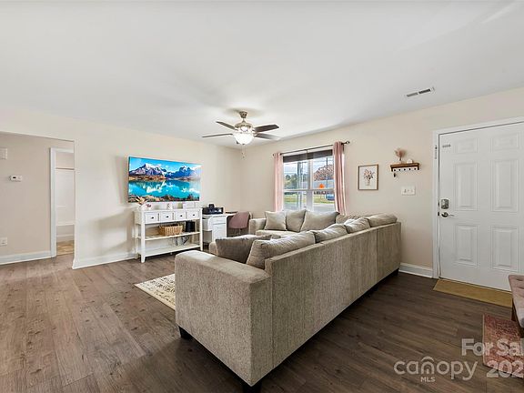 2nd image of 1000 Flat Rock Rd