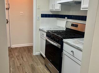 3874 Lyndhurst Dr APT 101, Fairfax, VA 22031