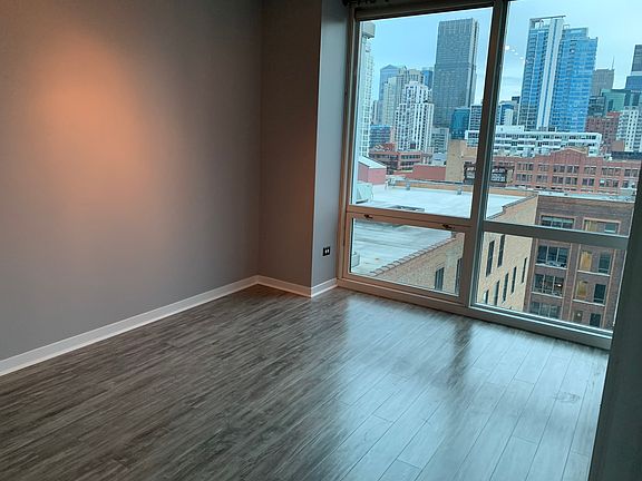 2nd image of 757 N Orleans St #1011