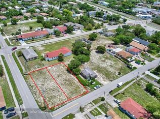 183 SW 5th St, Deerfield Beach, FL 33441