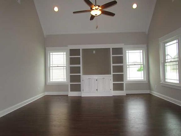 2nd image of 5417 Sabin Ct