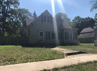 406 2nd St, East Jordan, MI 49727