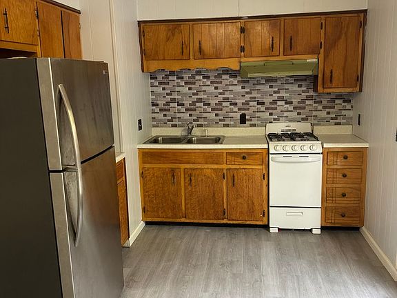 2nd image of 301 Park Blvd #A5