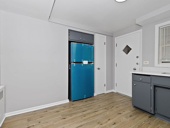 5th image of 8757-8775 S Beverly St #8763-1