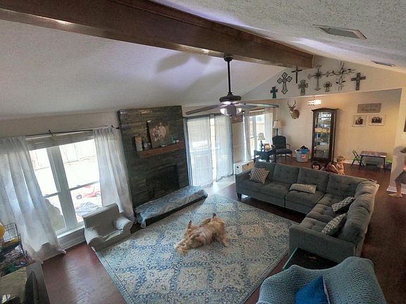 3rd image of 3319 Lake Stream Dr