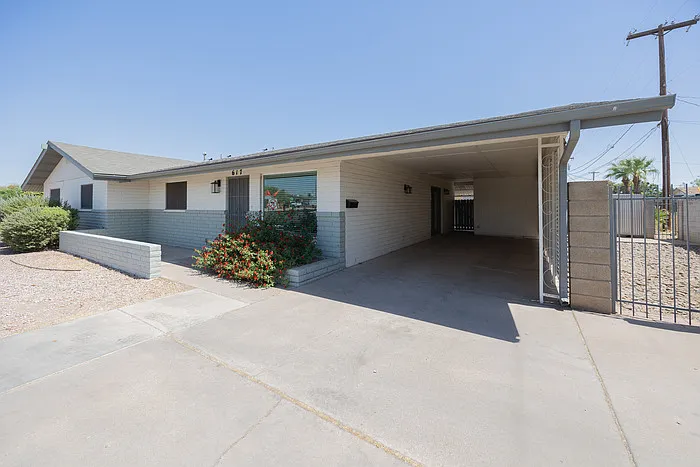 617 E Brown Rd — Photo 1